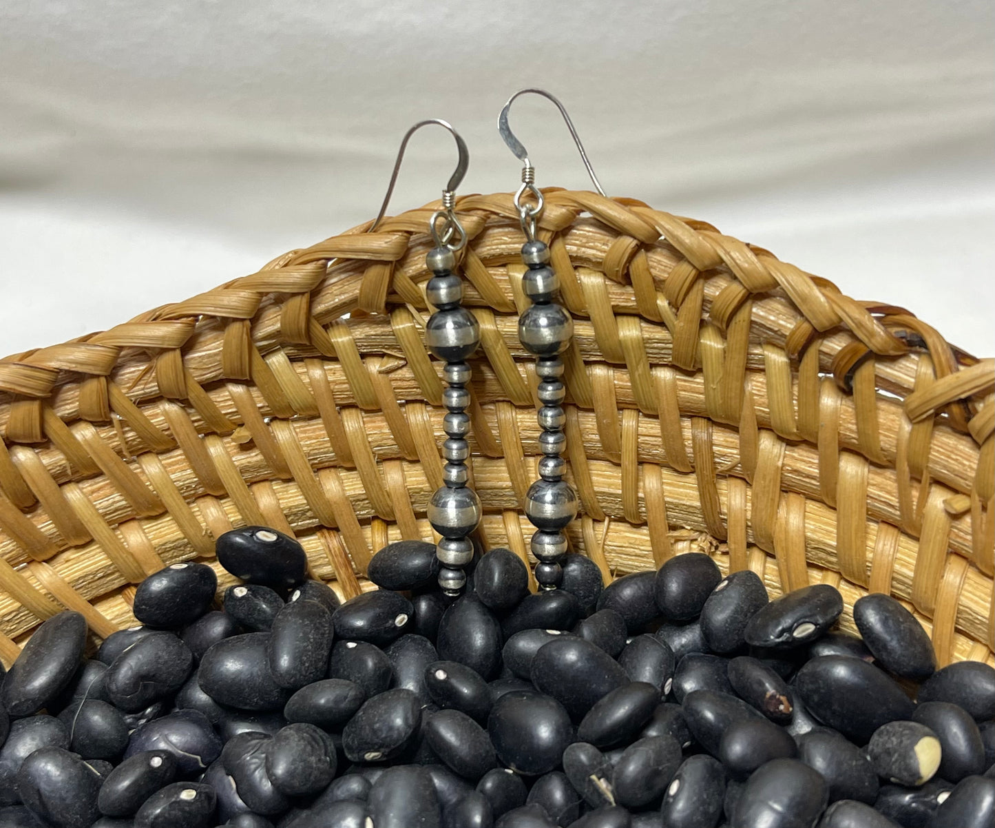 Pearl Dangle earring